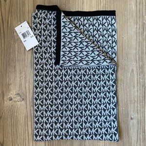 NEVER WORN Michael Kors Knit Scarf (multi-season)